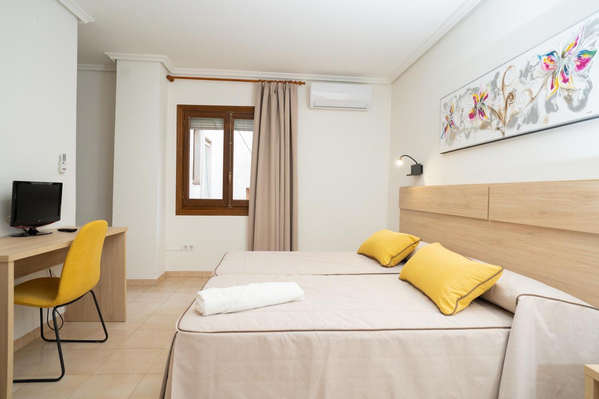 Hotel La Perdi Sant Mateu Exterior photo